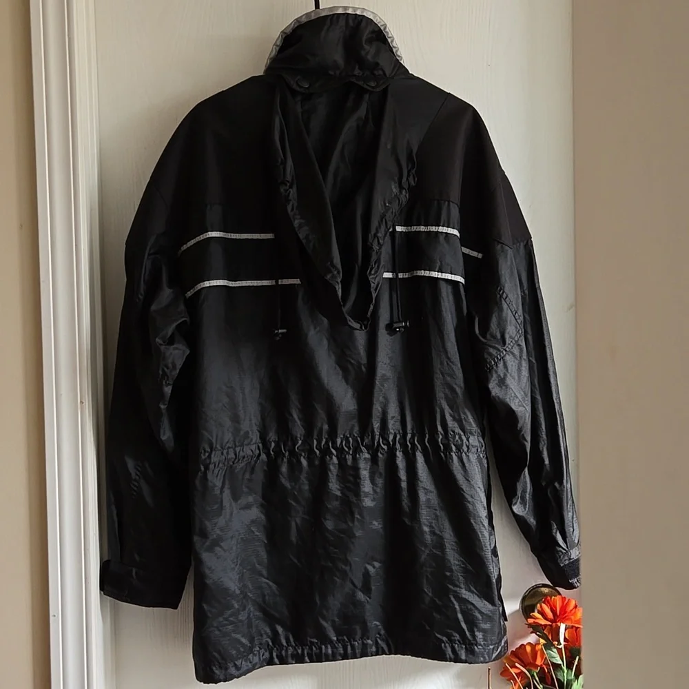 WindRiver Outfitting Co.| Black Fleece Lined Windbreaker Jacket - Picture 6 of 11